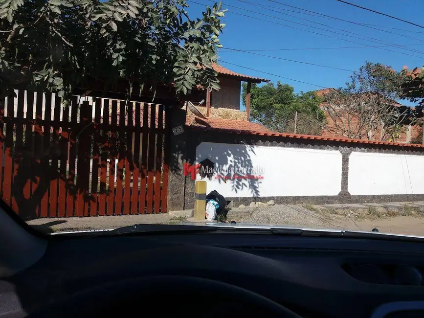 Casa com 3 quartos à venda, 360m2 em Cabo Frio - RJ - imagem 4 Foto 4 de Casa com 3 quartos à venda, 360m2 em Cabo Frio - RJ