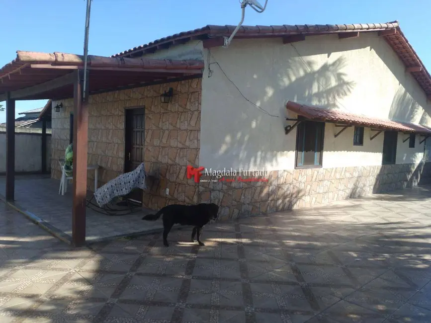 Foto 1 de Casa com 3 quartos à venda, 600m2 em Cabo Frio - RJ
