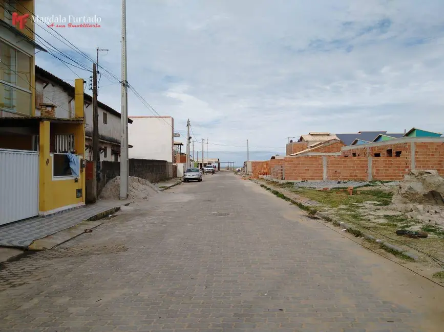 Foto 4 de Casa com 2 quartos à venda, 87m2 em Cabo Frio - RJ