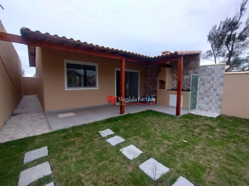 Casa com 2 quartos à venda, 150m2 em Cabo Frio - RJ - imagem 3 Foto 3 de Casa com 2 quartos à venda, 150m2 em Cabo Frio - RJ