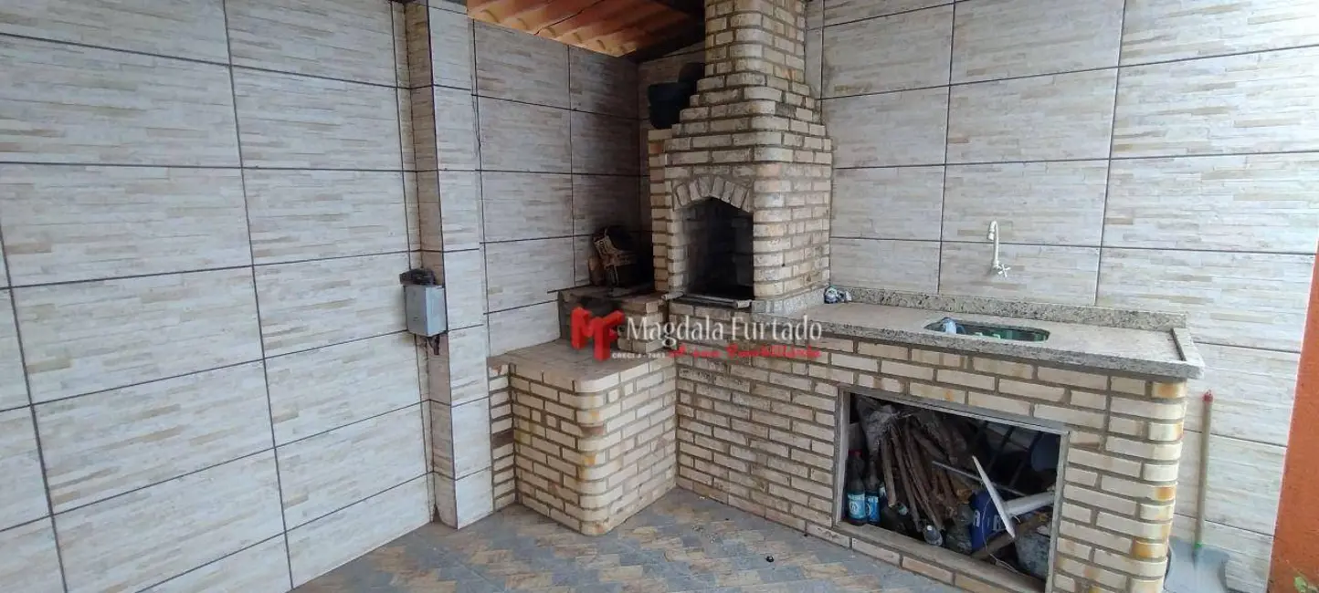 Foto 3 de Casa com 2 quartos à venda, 210m2 em Cabo Frio - RJ