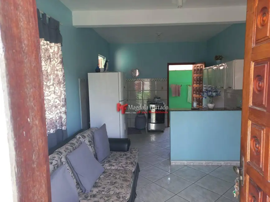 Foto 5 de Casa com 2 quartos à venda, 110m2 em Cabo Frio - RJ