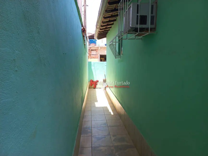 Foto 8 de Casa com 2 quartos à venda, 110m2 em Cabo Frio - RJ