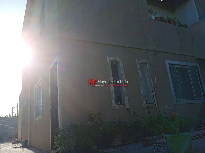 Foto 2 de Casa com 4 quartos à venda, 270m2 em Cabo Frio - RJ
