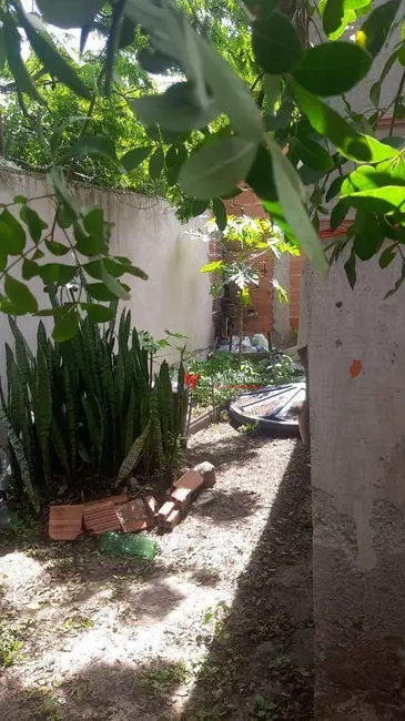 Foto 1 de Casa com 2 quartos à venda, 180m2 em Cabo Frio - RJ