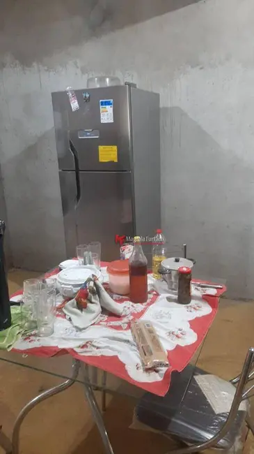 Foto 2 de Casa com 2 quartos à venda, 180m2 em Cabo Frio - RJ