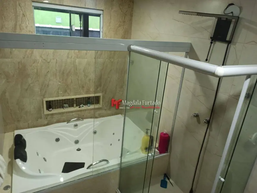 Foto 4 de Casa com 8 quartos à venda, 1000m2 em Cabo Frio - RJ