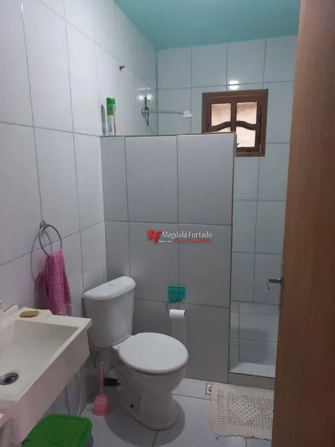 Foto 9 de Casa com 2 quartos à venda, 184m2 em Cabo Frio - RJ