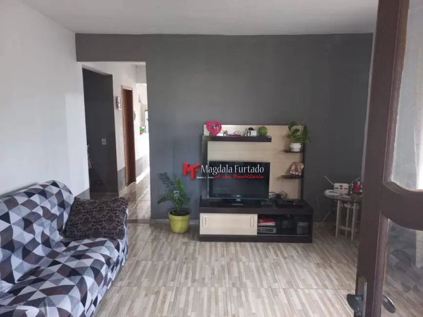 Foto 4 de Casa com 2 quartos à venda, 184m2 em Cabo Frio - RJ