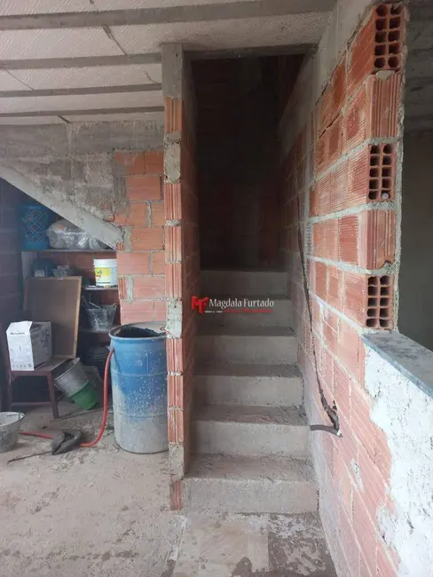 Foto 2 de Casa com 3 quartos à venda, 130m2 em Cabo Frio - RJ