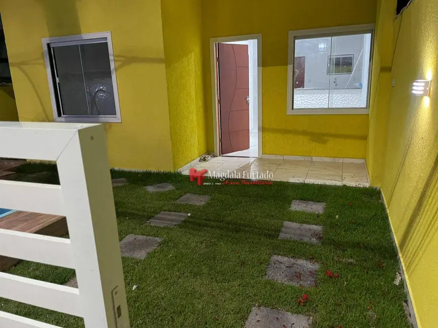 Foto 1 de Casa com 2 quartos à venda, 100m2 em Cabo Frio - RJ