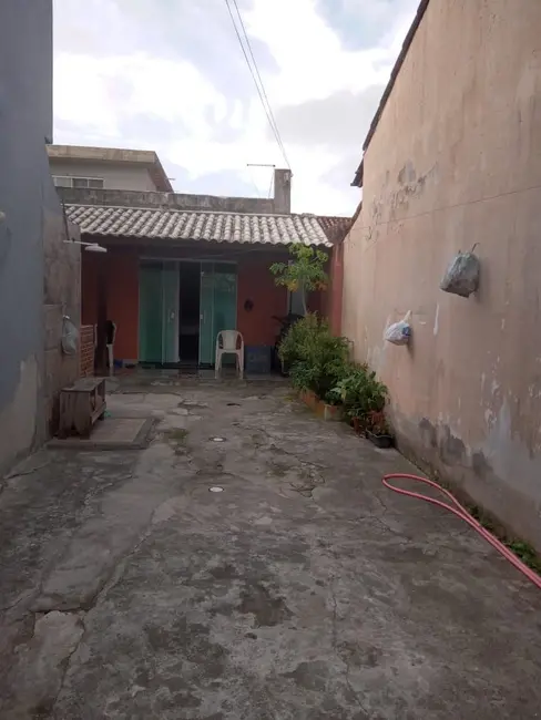 Foto 2 de Casa com 3 quartos à venda, 144m2 em Cabo Frio - RJ