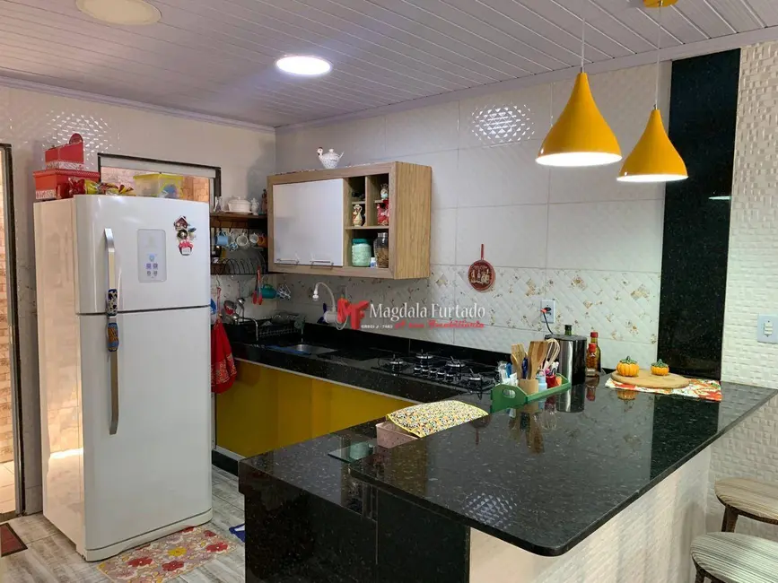 Foto 5 de Casa com 2 quartos à venda, 90m2 em Cabo Frio - RJ