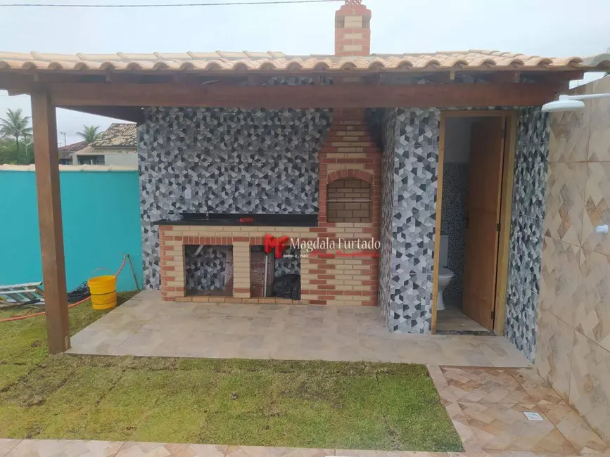 Foto 2 de Casa com 2 quartos à venda, 300m2 em Cabo Frio - RJ