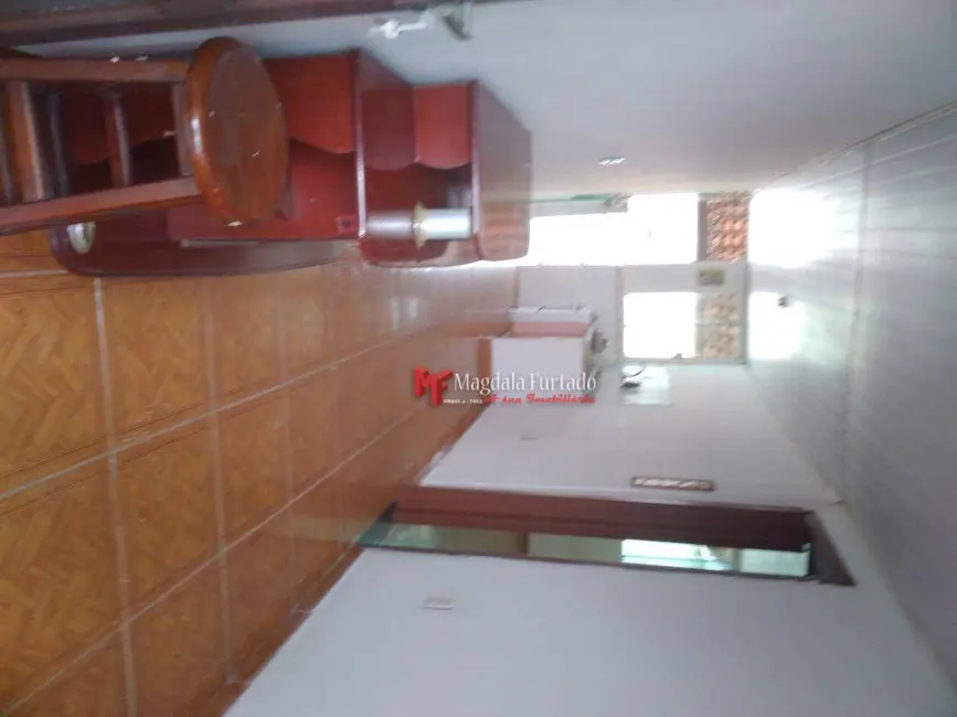 Foto 6 de Casa com 5 quartos à venda, 144m2 em Cabo Frio - RJ