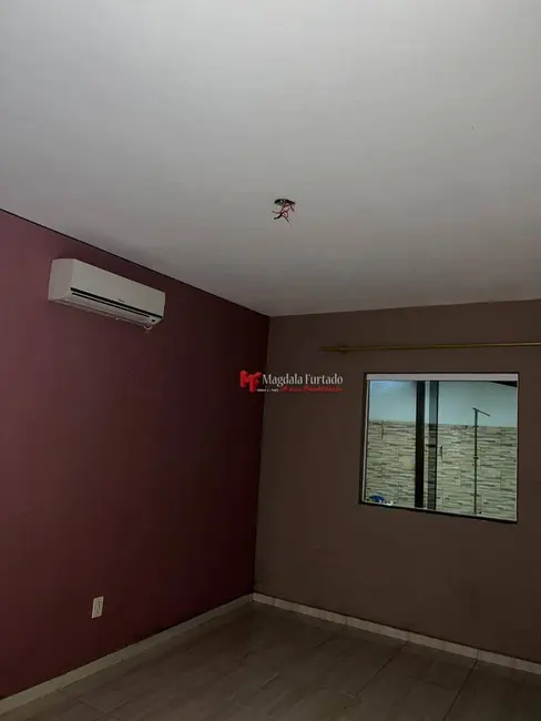 Foto 2 de Casa com 2 quartos à venda, 120m2 em Cabo Frio - RJ