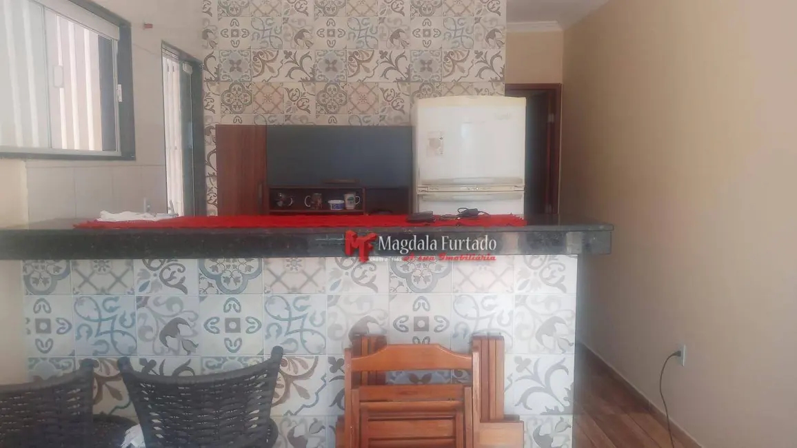 Casa com 1 quarto à venda, 68m2 em Cabo Frio - RJ - imagem 5 Foto 5 de Casa com 1 quarto à venda, 68m2 em Cabo Frio - RJ