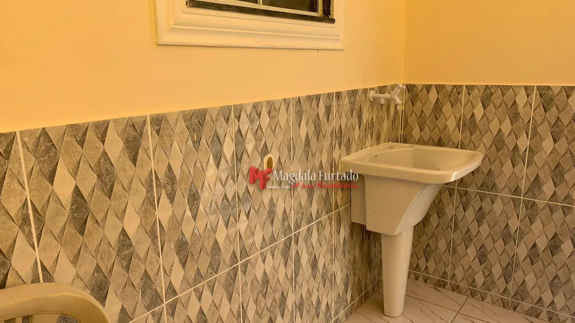 Casa com 2 quartos à venda, 240m2 em Cabo Frio - RJ - imagem 6 Foto 6 de Casa com 2 quartos à venda, 240m2 em Cabo Frio - RJ