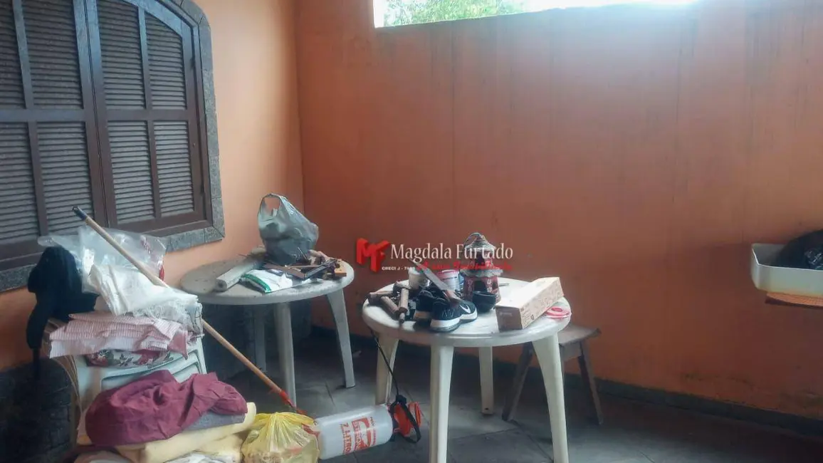 Foto 4 de Casa com 3 quartos à venda, 432m2 em Cabo Frio - RJ