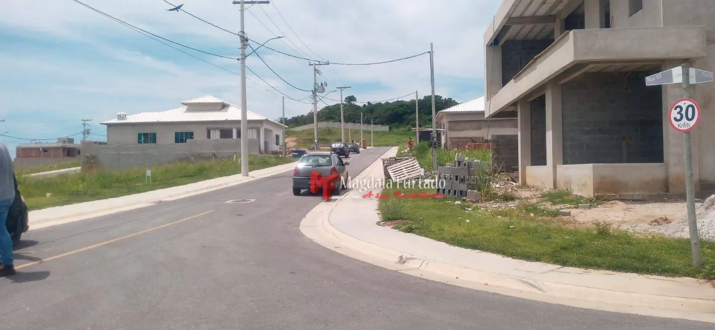 Foto 3 de Terreno / Lote à venda, 360m2 em Sao Pedro Da Aldeia - RJ
