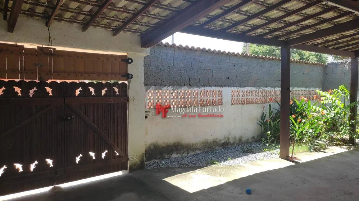 Casa com 3 quartos à venda, 420m2 em Cabo Frio - RJ - imagem 2 Foto 2 de Casa com 3 quartos à venda, 420m2 em Cabo Frio - RJ