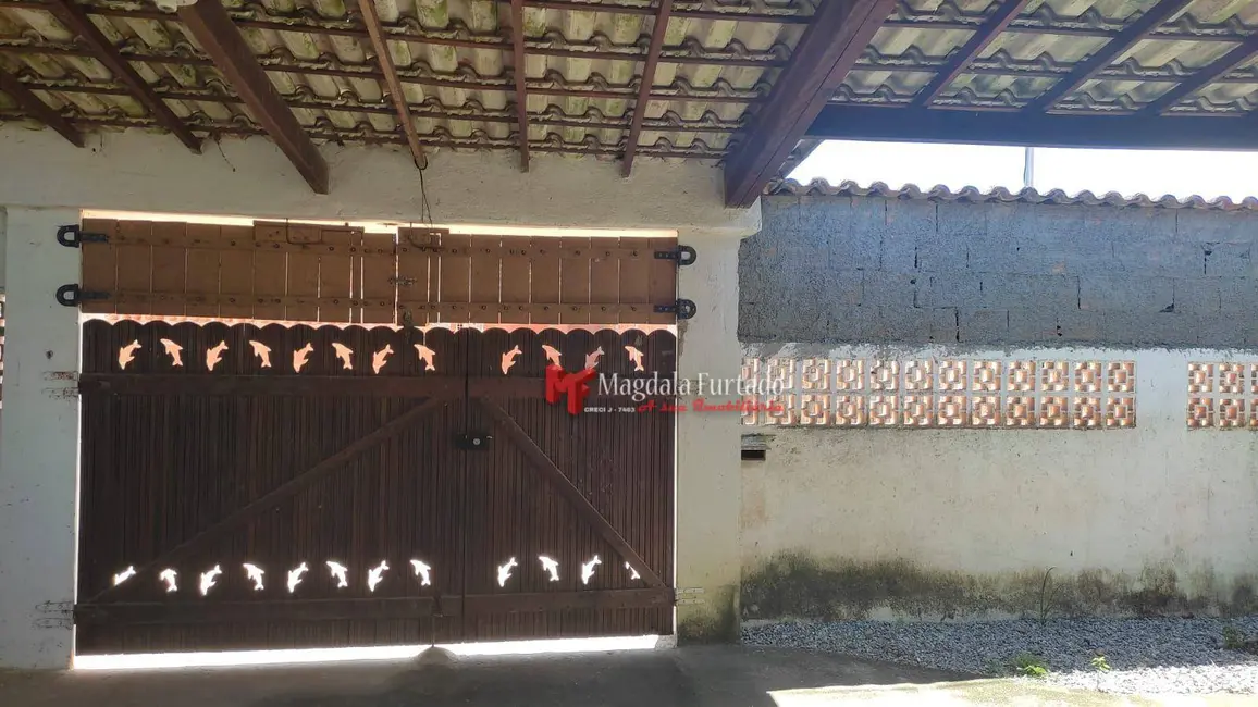 Casa com 3 quartos à venda, 420m2 em Cabo Frio - RJ - imagem 4 Foto 4 de Casa com 3 quartos à venda, 420m2 em Cabo Frio - RJ