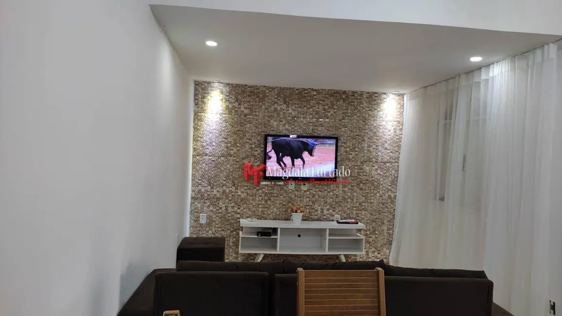 Casa com 3 quartos à venda, 420m2 em Cabo Frio - RJ - imagem 7 Foto 7 de Casa com 3 quartos à venda, 420m2 em Cabo Frio - RJ