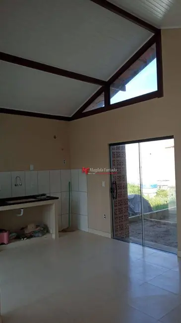 Foto 3 de Casa com 2 quartos à venda, 180m2 em Centro, Cabo Frio - RJ