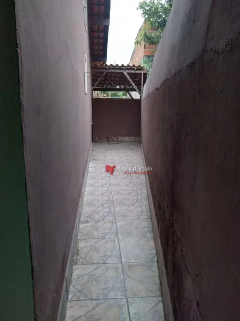 Casa com 2 quartos à venda, 100m2 em Cabo Frio - RJ - imagem 3 Foto 3 de Casa com 2 quartos à venda, 100m2 em Cabo Frio - RJ