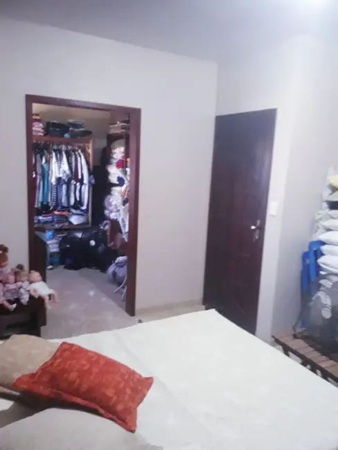 Casa com 3 quartos à venda, 180m2 em Cabo Frio - RJ - imagem 4 Foto 4 de Casa com 3 quartos à venda, 180m2 em Cabo Frio - RJ