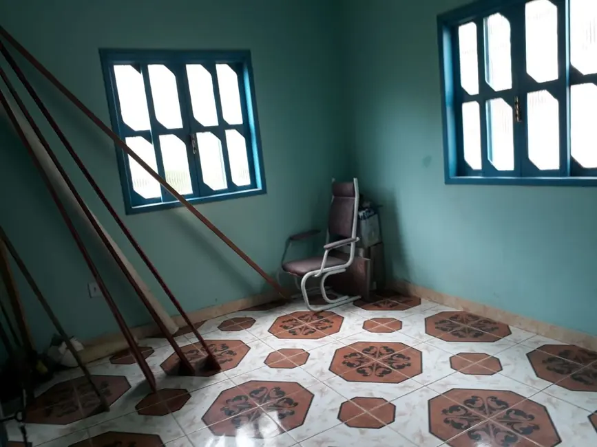 Foto 3 de Casa com 2 quartos à venda, 150m2 em Cabo Frio - RJ