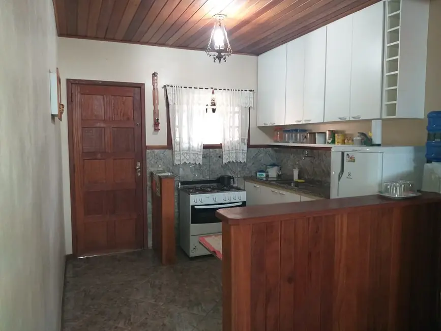 Foto 8 de Casa com 3 quartos à venda, 360m2 em Cabo Frio - RJ