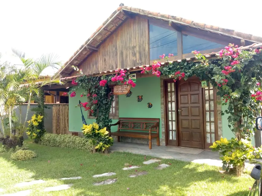 Foto 1 de Casa com 3 quartos à venda, 360m2 em Cabo Frio - RJ