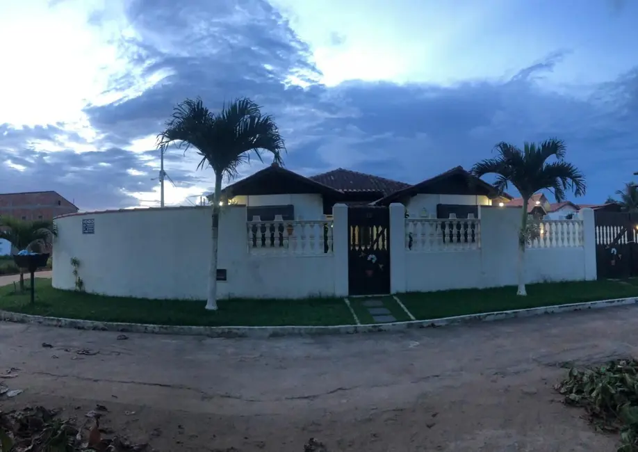 Foto 1 de Casa com 3 quartos à venda, 485m2 em Cabo Frio - RJ