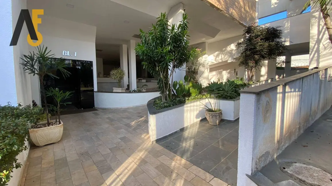 Foto 2 de Apartamento com 2 quartos à venda, 68m2 em Rio De Janeiro - RJ