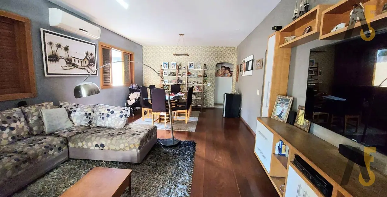 Casa com 3 quartos à venda, 226m2 em Pechincha, Rio De Janeiro - RJ - imagem 4 Foto 4 de Casa com 3 quartos à venda, 226m2 em Pechincha, Rio De Janeiro - RJ