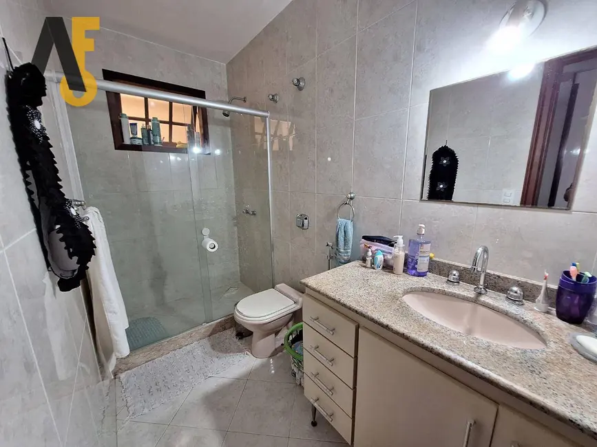 Casa de Condomínio com 3 quartos à venda, 439m2 em Anil, Rio De Janeiro - RJ - imagem 9 Foto 9 de Casa de Condomínio com 3 quartos à venda, 439m2 em Anil, Rio De Janeiro - RJ