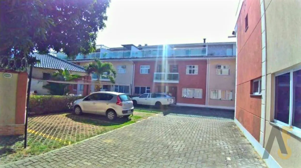 Foto 2 de Casa de Condomínio com 3 quartos à venda, 1738m2 em Tanque, Rio De Janeiro - RJ