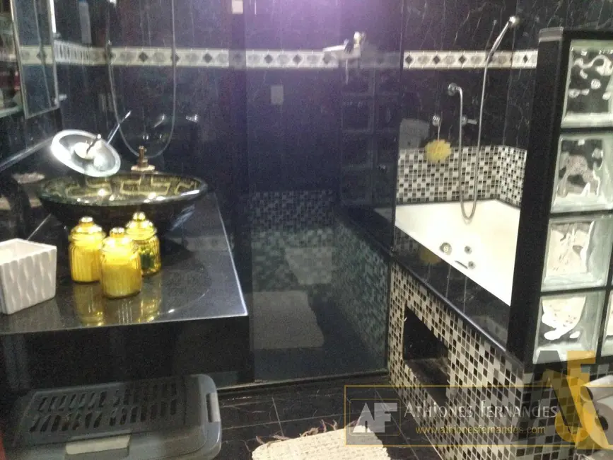 Casa com 3 quartos à venda, 930m2 em Pechincha, Rio De Janeiro - RJ - imagem 3 Foto 3 de Casa com 3 quartos à venda, 930m2 em Pechincha, Rio De Janeiro - RJ