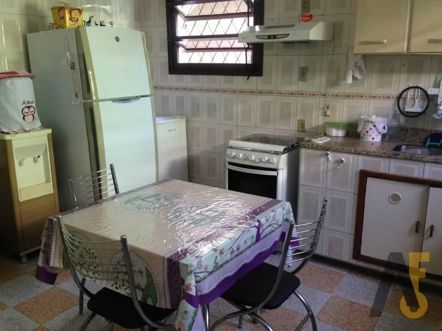 Foto 1 de Casa com 4 quartos à venda, 236m2 em Rio De Janeiro - RJ