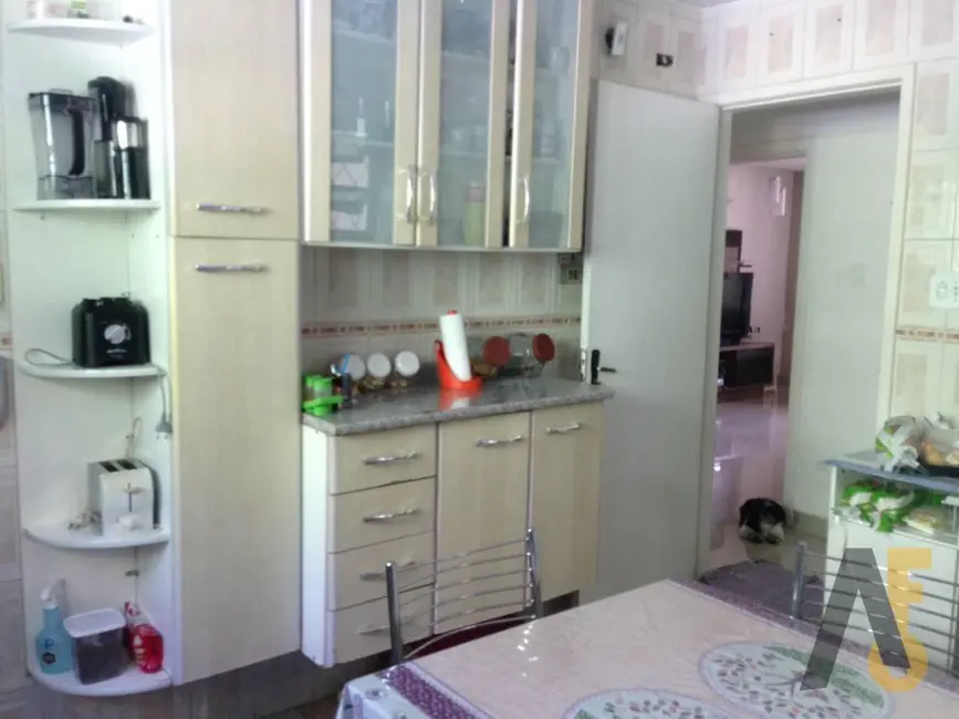 Foto 2 de Casa com 4 quartos à venda, 236m2 em Rio De Janeiro - RJ