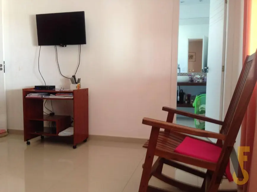 Casa com 4 quartos à venda, 236m2 em Rio De Janeiro - RJ - imagem 9 Foto 9 de Casa com 4 quartos à venda, 236m2 em Rio De Janeiro - RJ