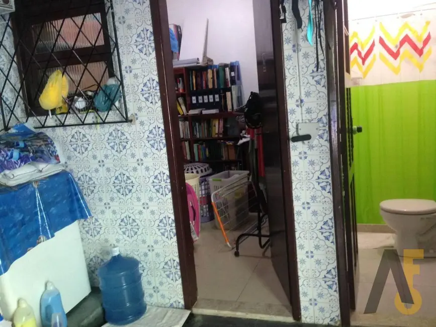 Casa com 4 quartos à venda, 236m2 em Rio De Janeiro - RJ - imagem 4 Foto 4 de Casa com 4 quartos à venda, 236m2 em Rio De Janeiro - RJ