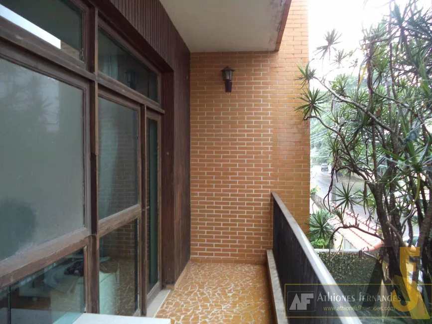 Casa com 3 quartos à venda, 400m2 em Tanque, Rio De Janeiro - RJ - imagem 5 Foto 5 de Casa com 3 quartos à venda, 400m2 em Tanque, Rio De Janeiro - RJ