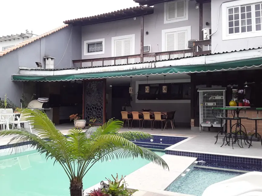 Casa com 4 quartos à venda, 440m2 em Anil, Rio De Janeiro - RJ - imagem 3 Foto 3 de Casa com 4 quartos à venda, 440m2 em Anil, Rio De Janeiro - RJ