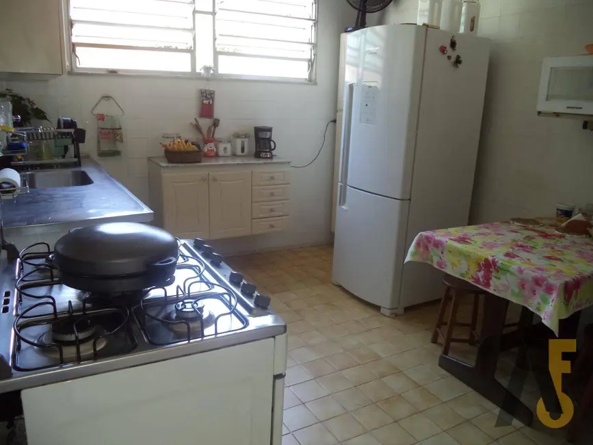 Foto 3 de Casa com 2 quartos à venda, 252m2 em Rio De Janeiro - RJ