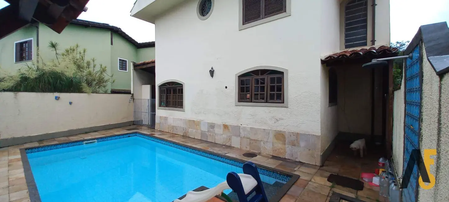 Casa de Condomínio com 4 quartos à venda, 470m2 em Anil, Rio De Janeiro - RJ - imagem 7 Foto 7 de Casa de Condomínio com 4 quartos à venda, 470m2 em Anil, Rio De Janeiro - RJ