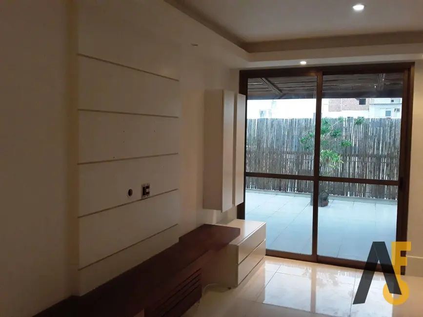 Cobertura com 4 quartos à venda, 182m2 em Recreio dos Bandeirantes, Rio De Janeiro - RJ - imagem 6 Foto 6 de Cobertura com 4 quartos à venda, 182m2 em Recreio dos Bandeirantes, Rio De Janeiro - RJ