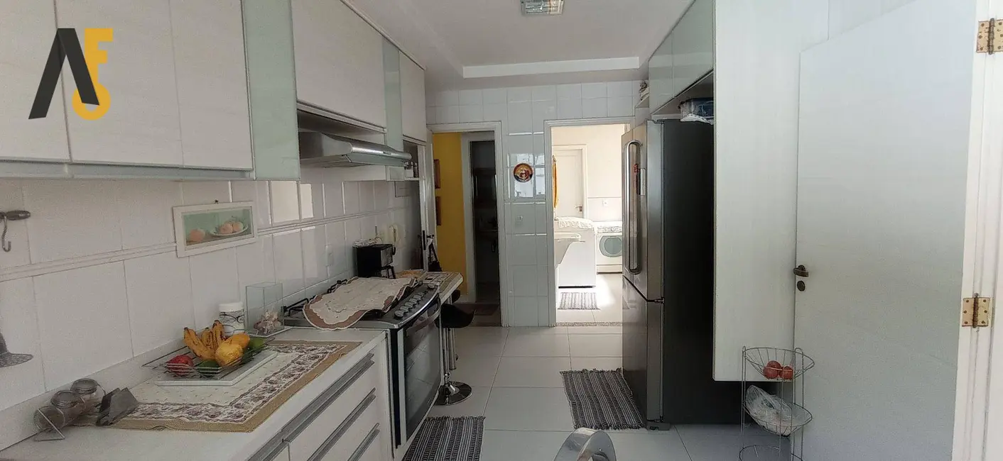 Casa de Condomínio com 4 quartos à venda, 600m2 em Anil, Rio De Janeiro - RJ - imagem 6 Foto 6 de Casa de Condomínio com 4 quartos à venda, 600m2 em Anil, Rio De Janeiro - RJ