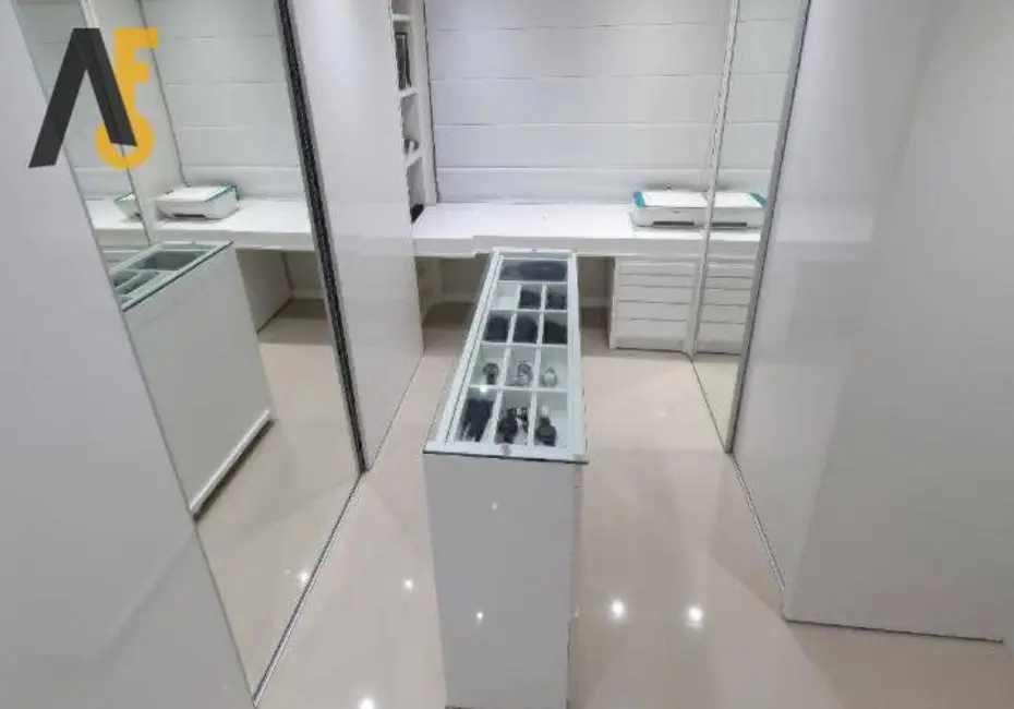 Cobertura com 4 quartos à venda, 223m2 em Jacarepaguá, Rio De Janeiro - RJ - imagem 8 Foto 8 de Cobertura com 4 quartos à venda, 223m2 em Jacarepaguá, Rio De Janeiro - RJ